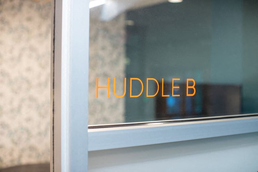 Huddle B