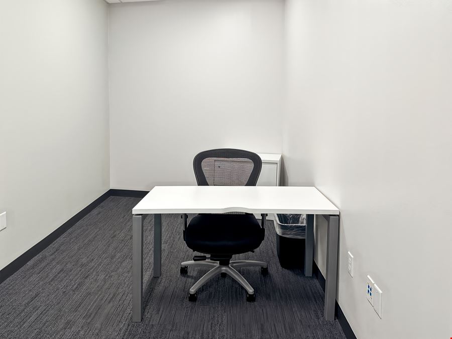 LA, New Orleans - Place St. Charles