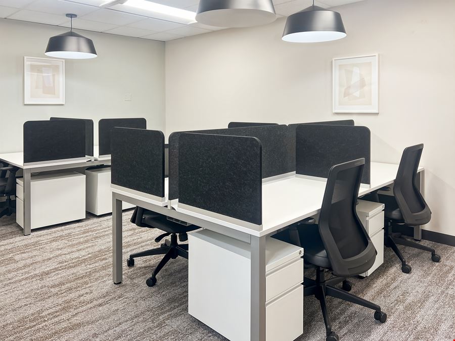 IL, Des Plaines - River Rd