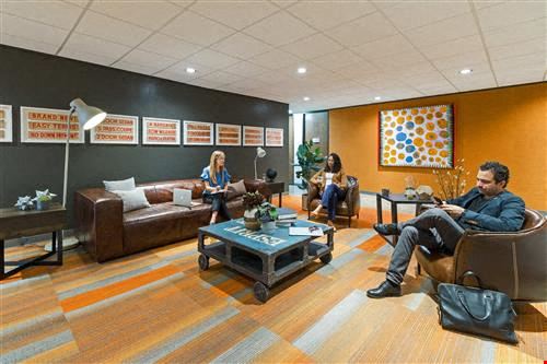 7322-7324 Southwest Freeway