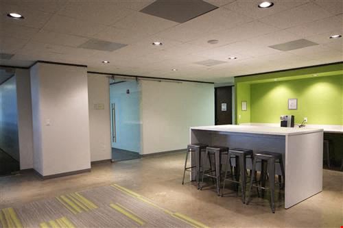 7322-7324 Southwest Freeway