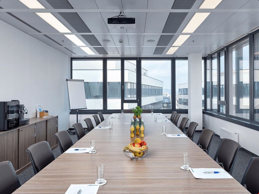 YOUR OFFICE - Quartier Belvedere Central 2