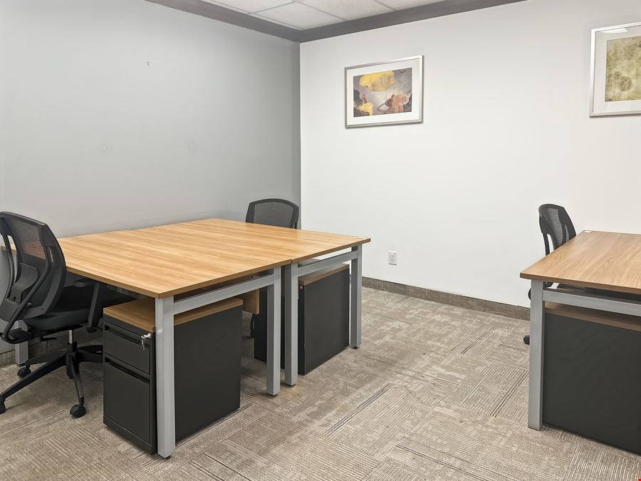 Regus - Toronto - Street