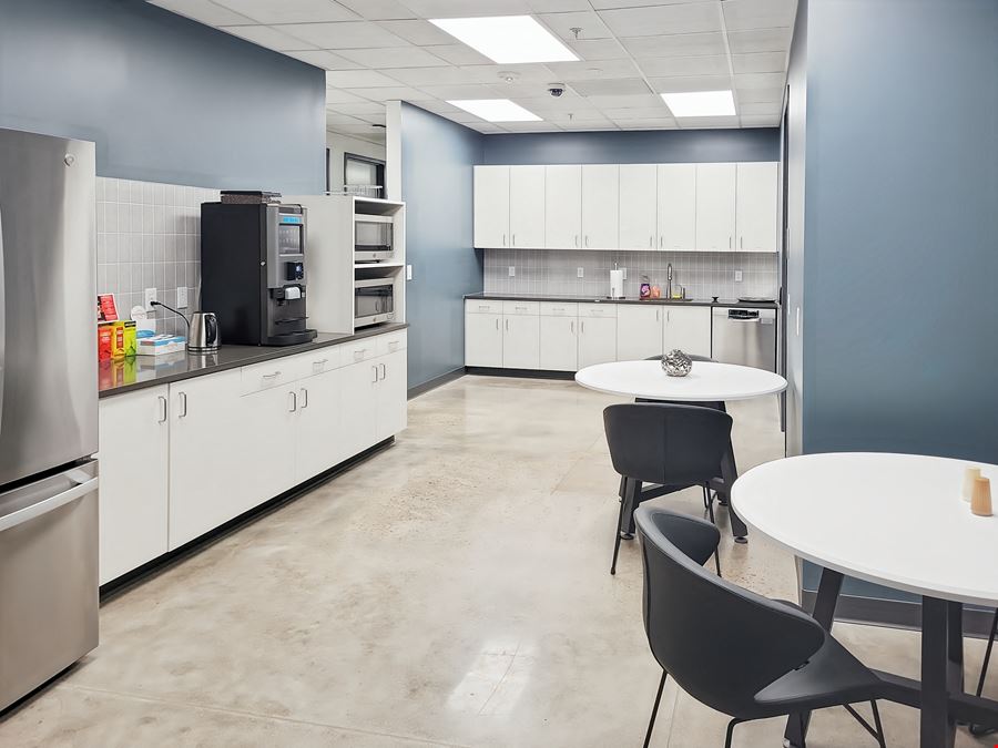 CO, Louisville - 285 Century Pl