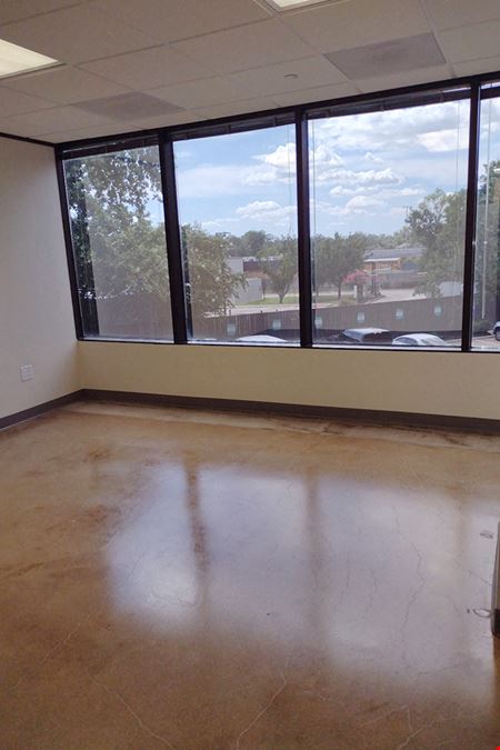 7322-7324 Southwest Freeway