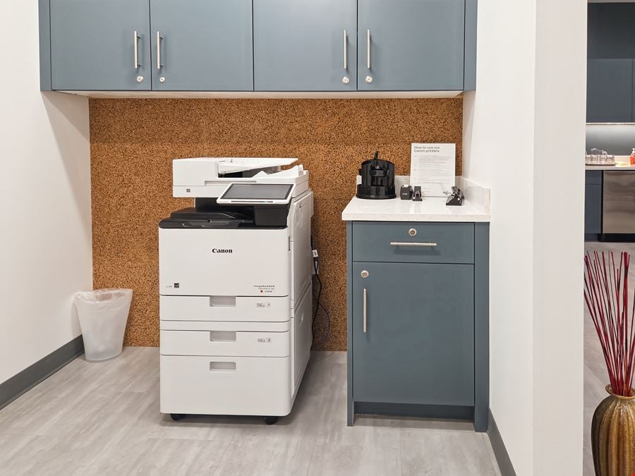 Regus - Libertyville - S Milwaukee