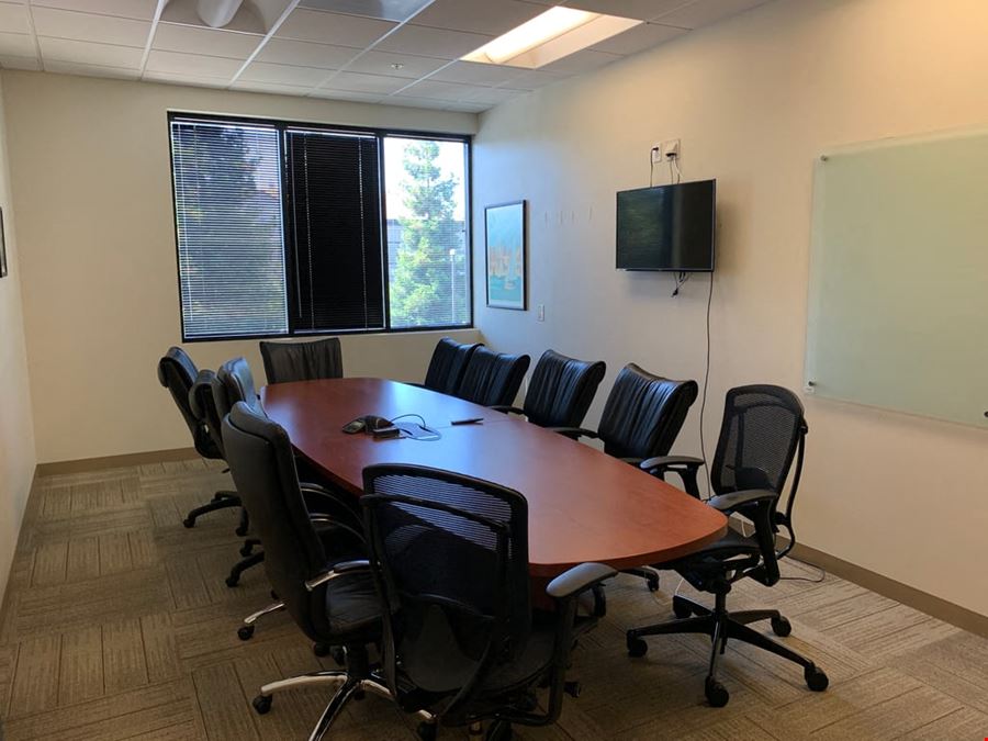 2nd Floor Meeting Room