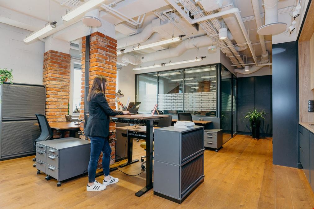 Brain Embassy Konstruktorska