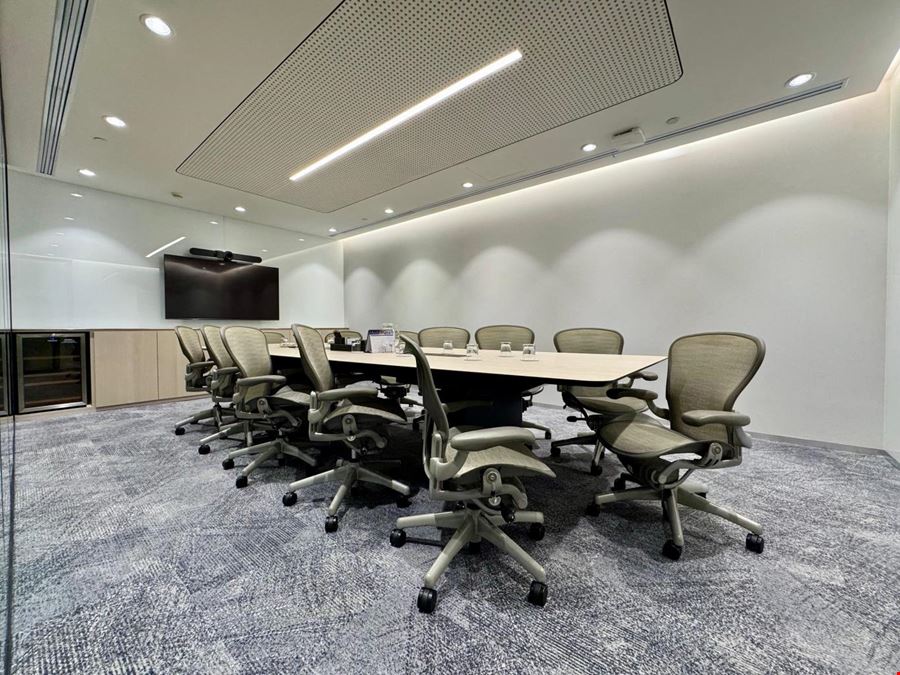 The Executive Centre (Indonesia) - The Executive Centre - Jakarta Sampoerna S Square Level 30