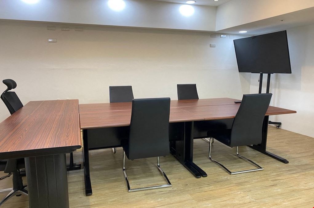 KING SPACE-Main Station Center