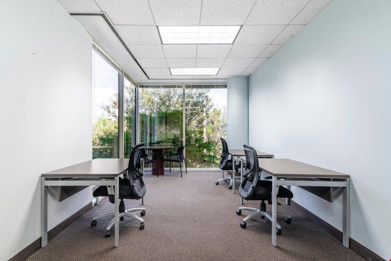 Regus - Denver - N Broadway