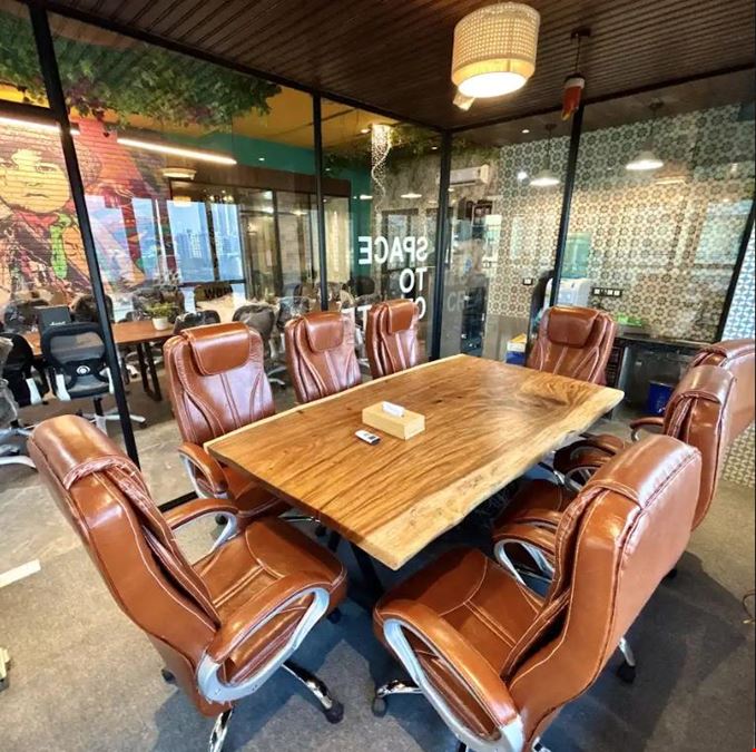 602, B, Annapurna Building, Off New Link Rd, near Adarsh Nagar, above Delicacy of China