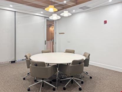 Spaces - Naples - Tamiami Trail E