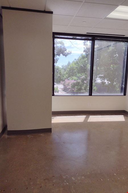 7322-7324 Southwest Freeway