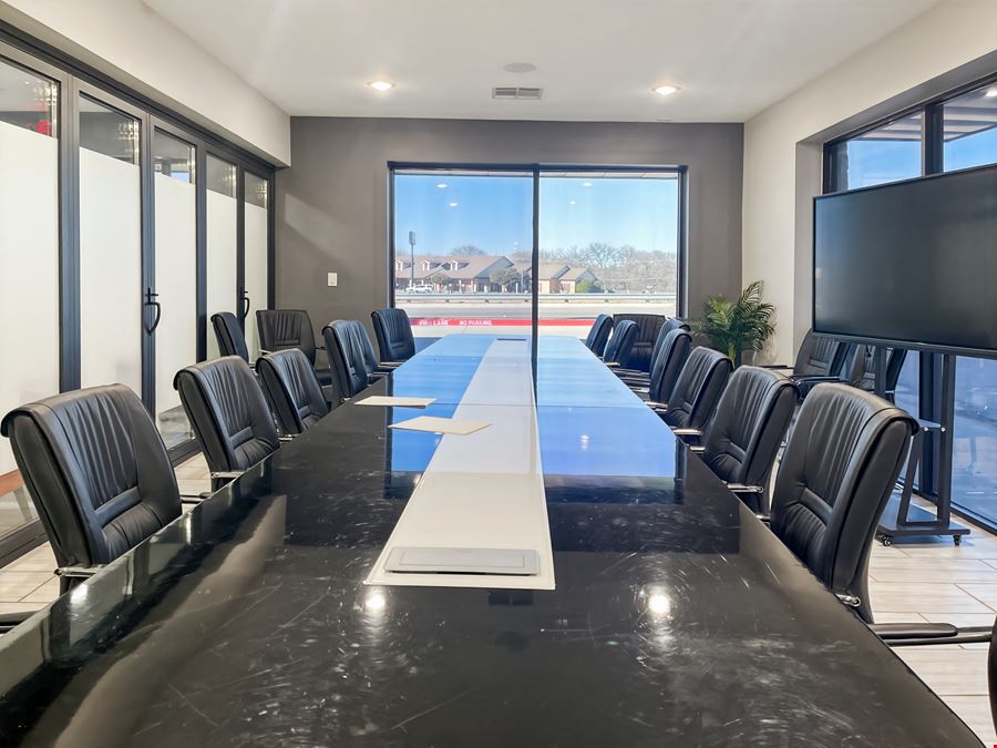 Regus - Bedford - Airport Freeway