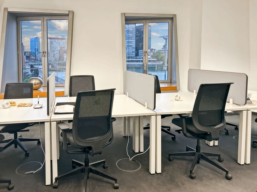 Regus - Neuer Zollhof