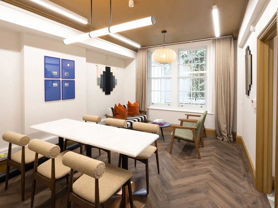 Buckingham Palace Greater 142