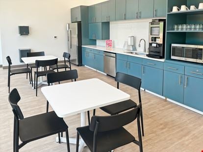 Regus - Charlotte- E Independence