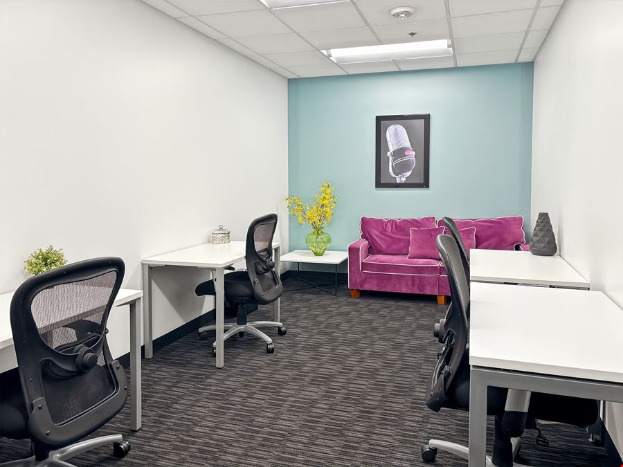 CA, North Hollywood - Lankershim Plaza