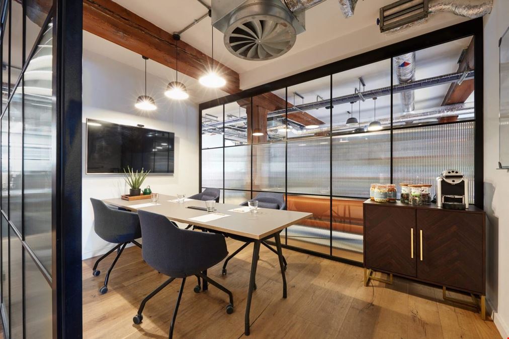 Clockwise - Edinburgh Leith