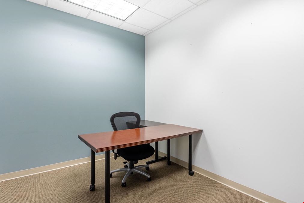 FL, Miami Airport - Waterford