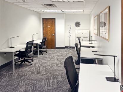Regus - Baton Rouge - Florida St