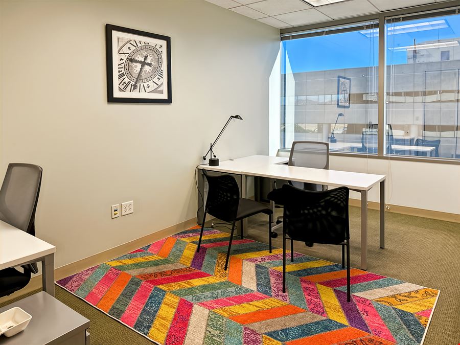 CA, Woodland Hills - Warner Center