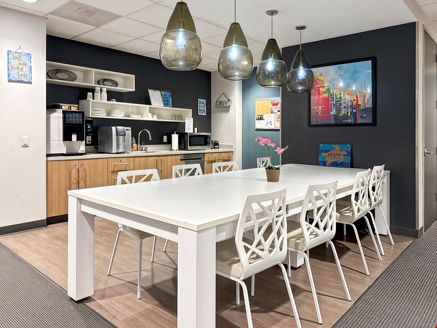 Regus - Hermosa Beach