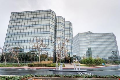 CA, Newport Beach - 5000 Birch Street