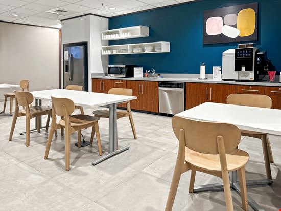 LA, New Orleans - Energy Centre Building