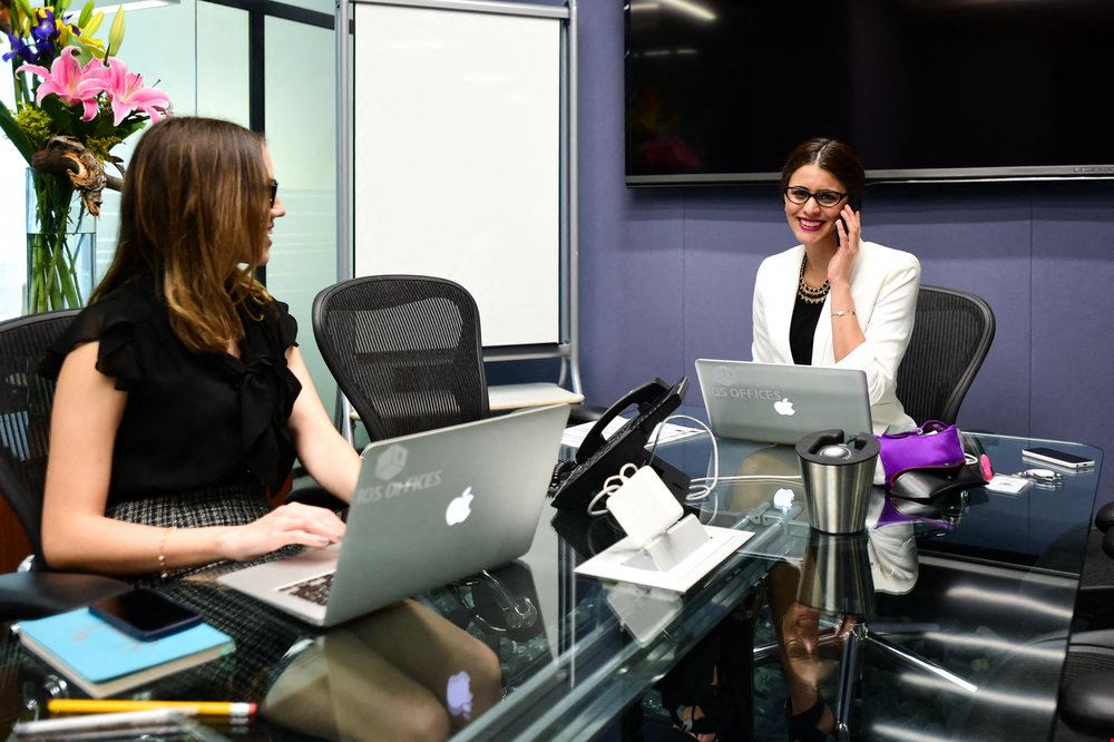 IOS OFFICES - Cervantes Saavedra 233