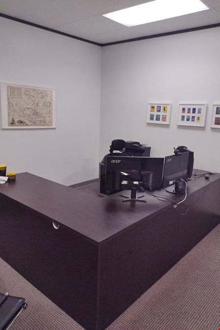 340-350 N Sam Houston Pkwy E