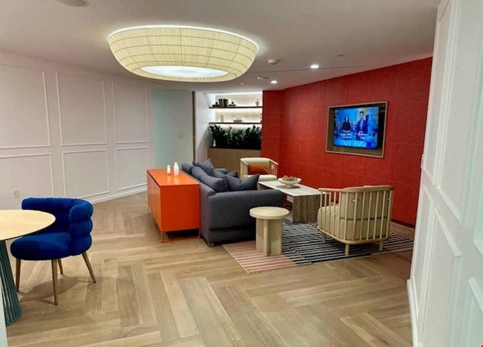 Carr Workplaces - Tysons Boulevard