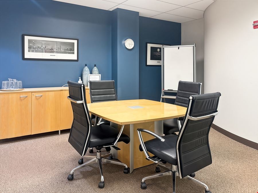 Regus - Park Ridge - Plaza