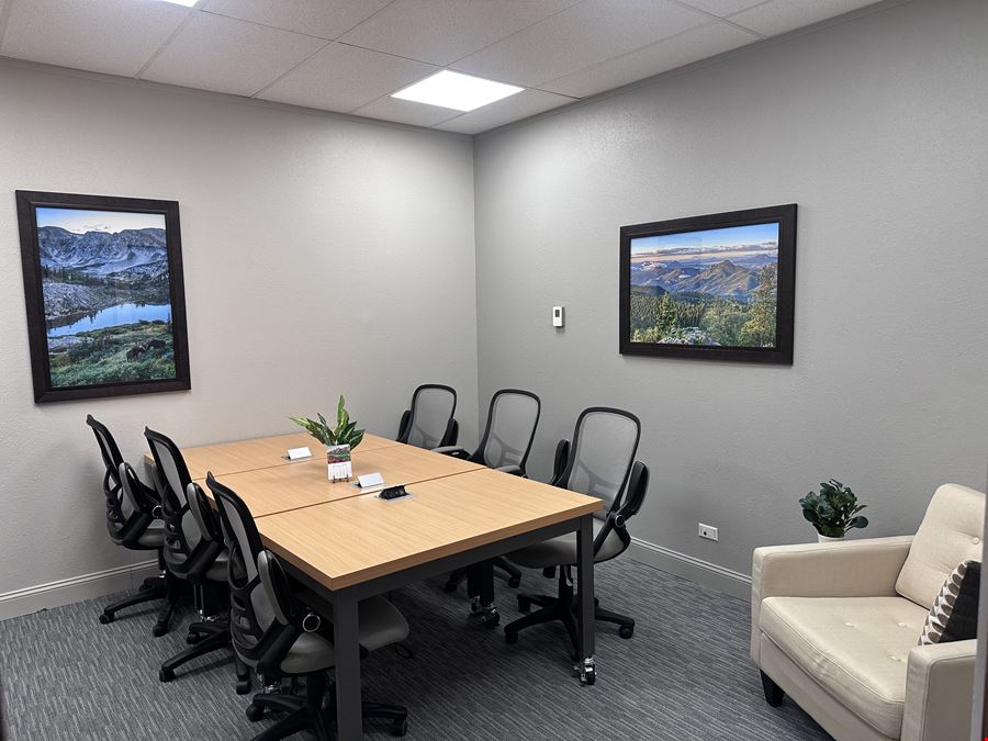 Pikes Peak Conference Room