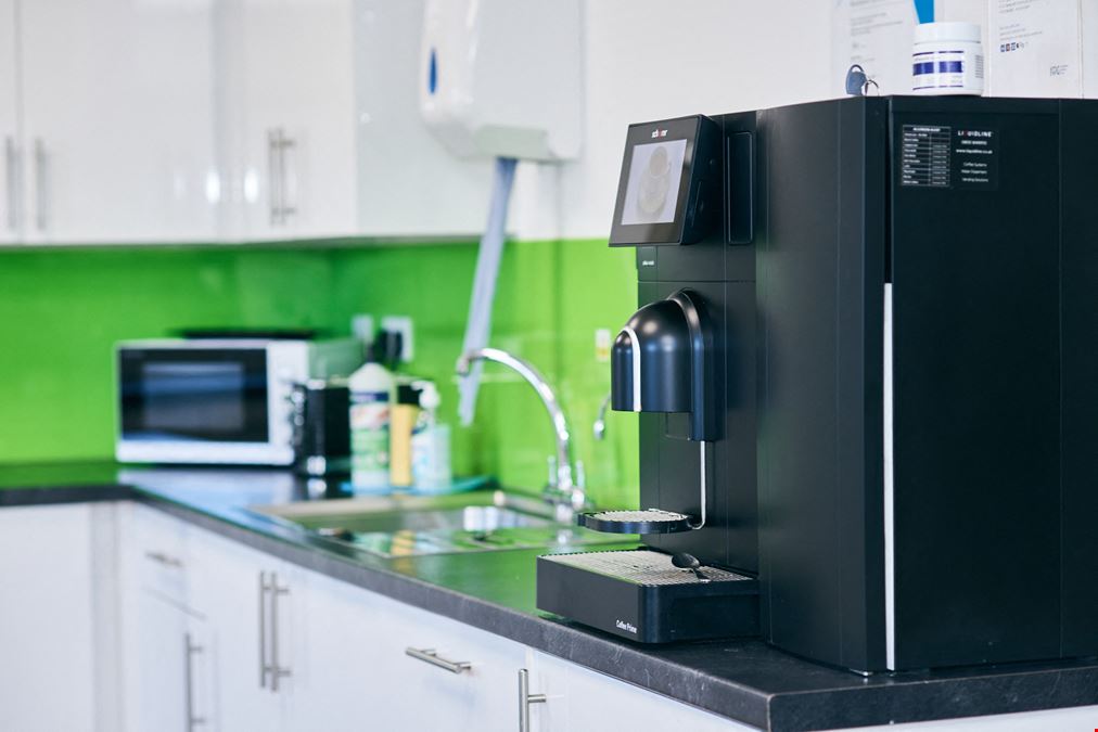Basepoint - Harts Farm Way