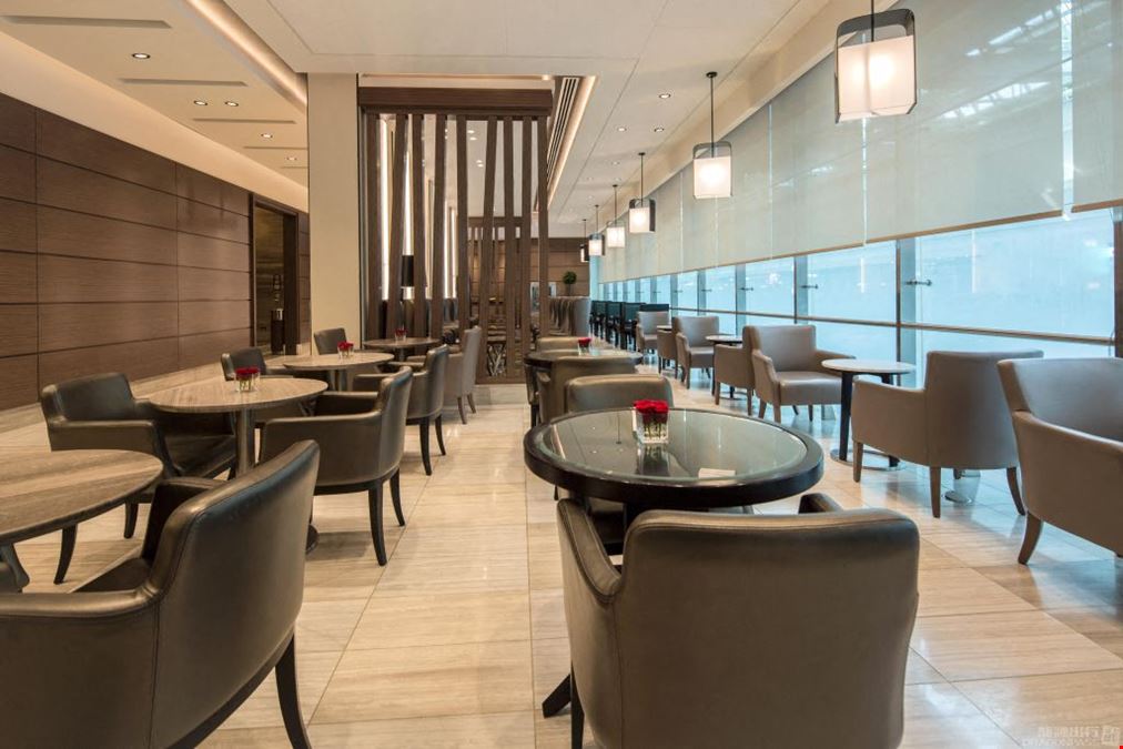 Ahlan Business Class Lounge (Concourse D) Dubai International Airport Terminal 1
