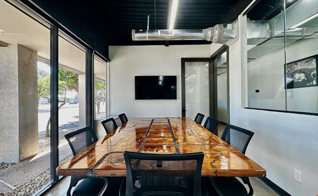 Social Lofts - Solo West