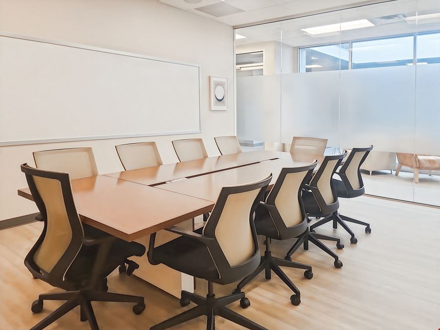 PA, Malvern - Valley Stream Pkwy