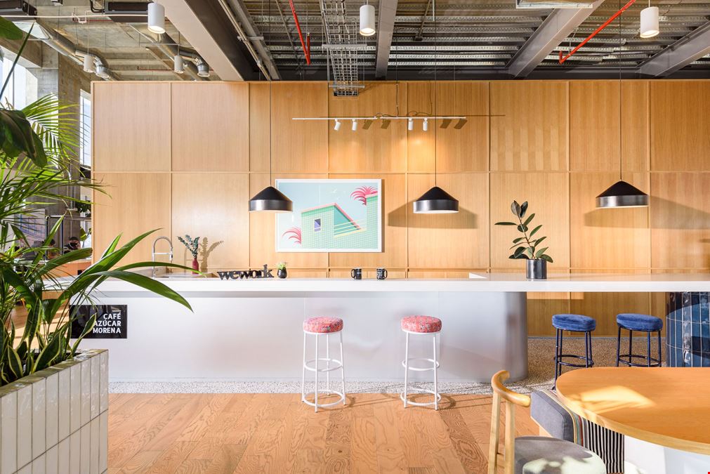 Avenida Constitución 2050