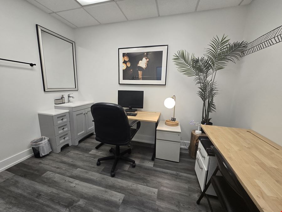 Studio 424 - 1415 North Ashland Avenue