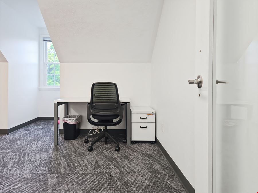 Regus - Marshfield - Plain St