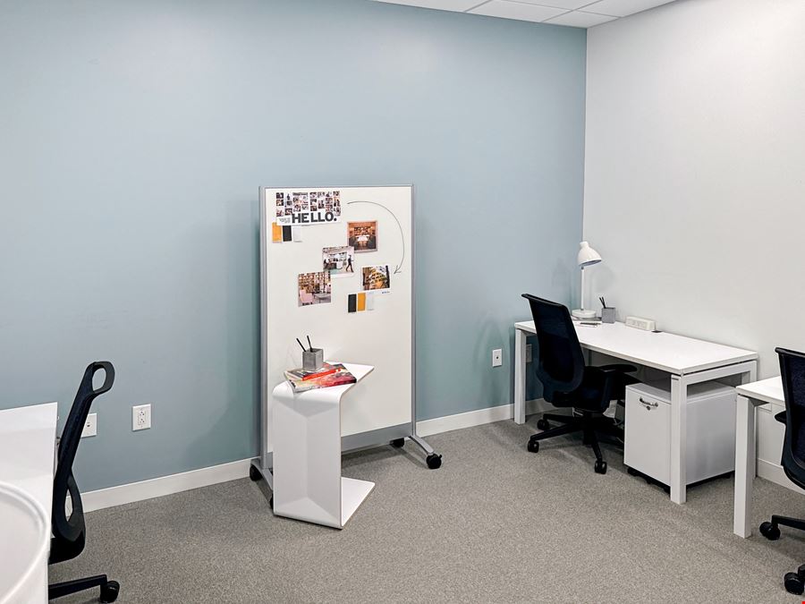 NC, Raleigh - Spaces Crabtree Terrace