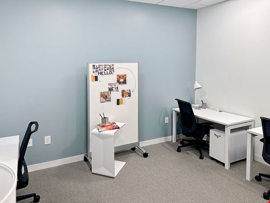 NC, Raleigh - Spaces Crabtree Terrace