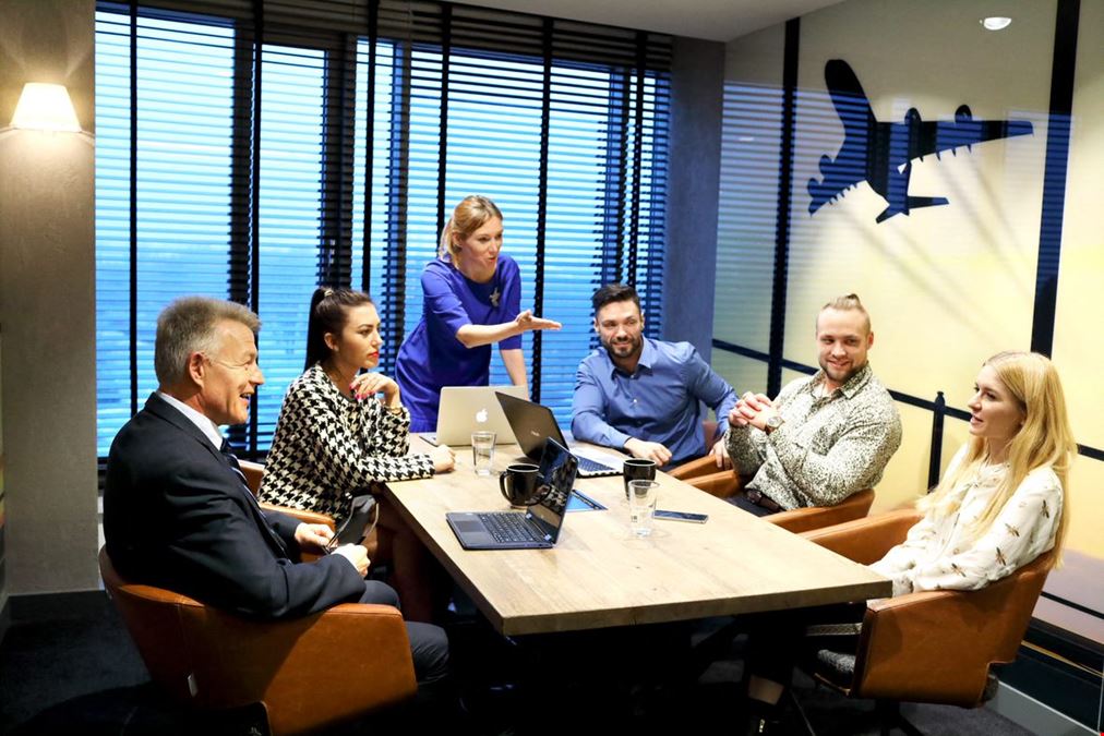 BeIN Offices Zebra Black