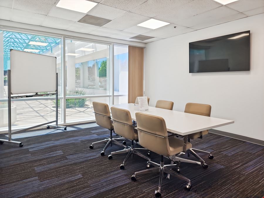 CA, Menlo Park - Commonwealth Dr