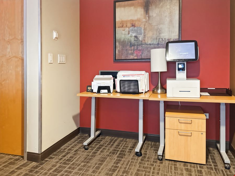 Regus - Burr Ridge - Village Center