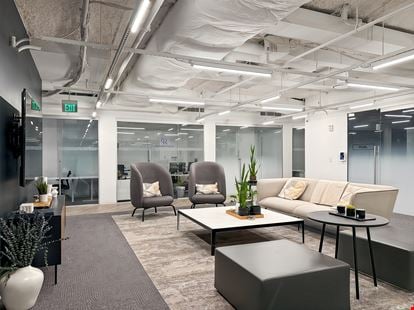 Spaces - Washington - 800 Maine Avenue
