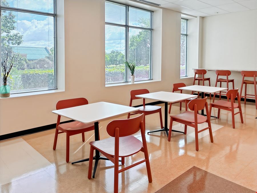 IL, Hoffman Estates - Prairie Stone Pkwy