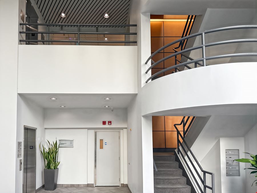 BC, Burnaby - Still Creek Dr